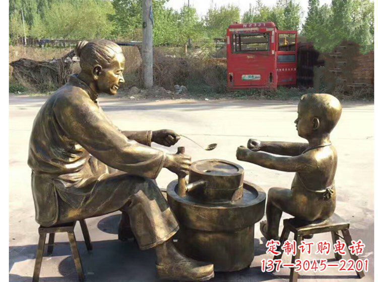 无锡浓情母亲磨豆浆小品人物铜雕;