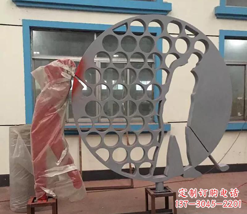 无锡广场不锈钢打高尔夫球雕塑