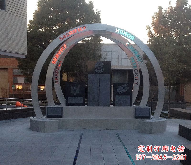 无锡创意无限的不锈钢圆环雕塑