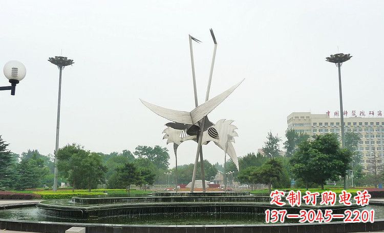 无锡极致之美,仙鹤雕塑展示现代精致生活