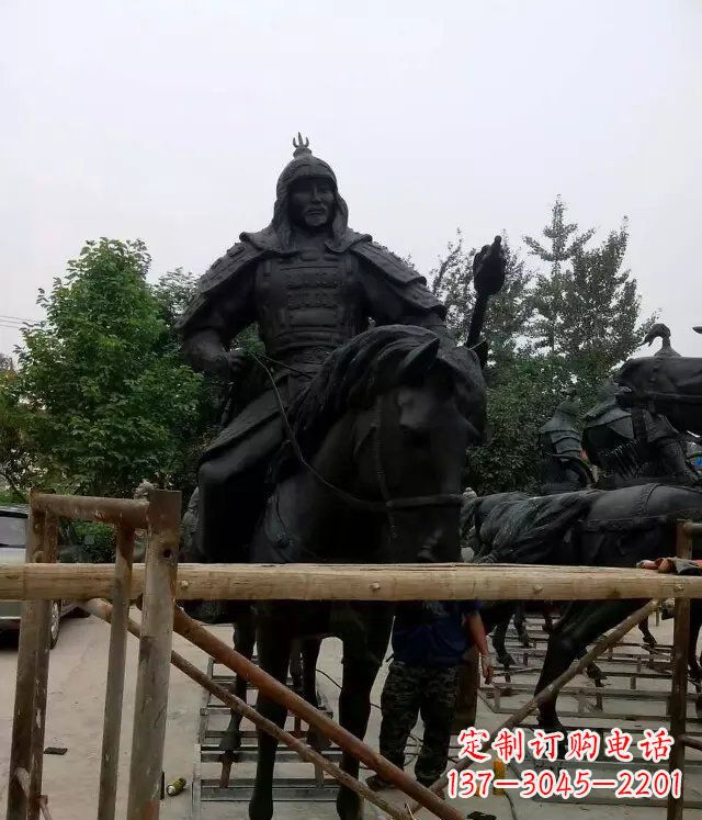 无锡浪漫古将骑马铜雕,让您感受古代将军的风采!