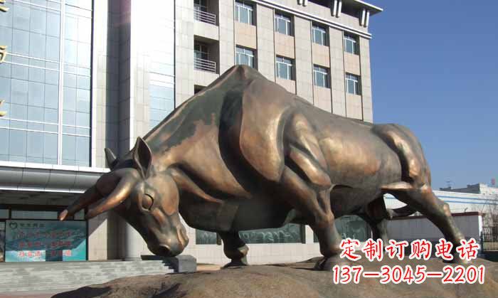 无锡拓荒牛铜雕塑——将历史传承到现代