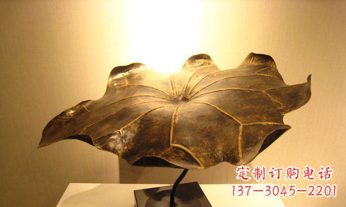 无锡广场铜雕荷叶雕塑