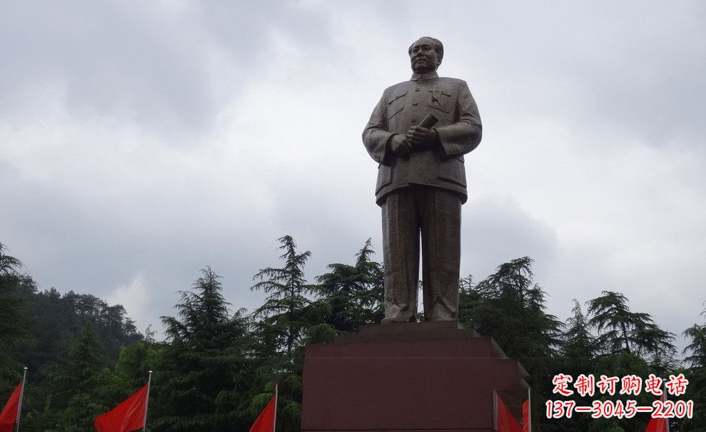 无锡广场伟人毛泽东铜雕