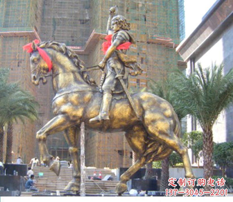 无锡华丽的骑士雕塑,引人注目的西方骑马战士纪念铜雕