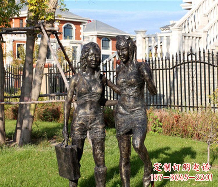 无锡逛街购物的女孩人物铜雕