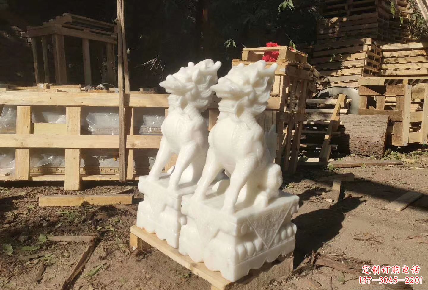 无锡汉白玉手工麒麟雕塑,瑞气招财鼎盛