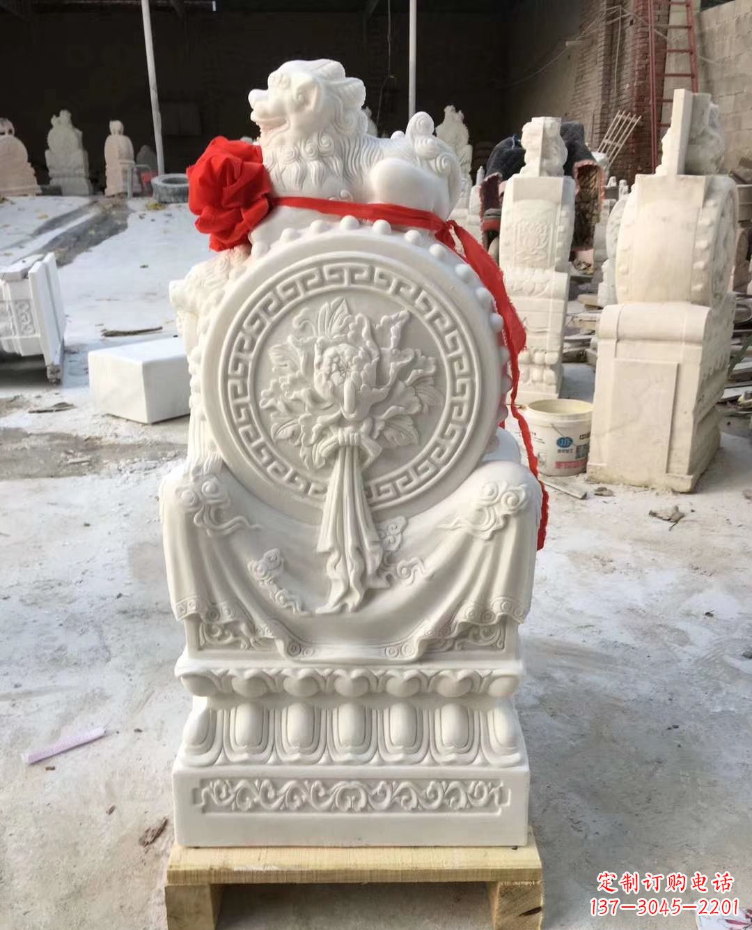 无锡纯手工汉白玉狮子雕塑