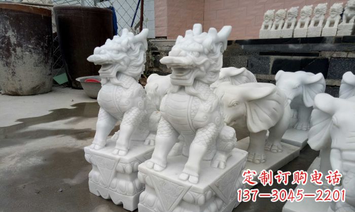 无锡汉白玉麒麟雕塑:门口镇宅石雕之美
