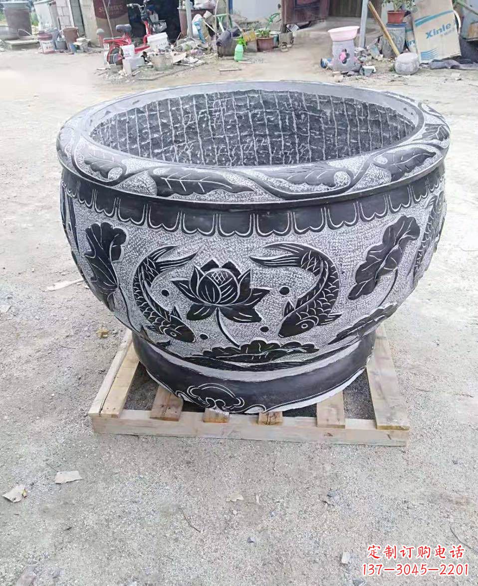 无锡精美鲤鱼雕塑,一颗荷花必不可少