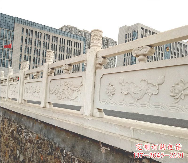 无锡荷花鲤鱼石浮雕汉白玉石栏板石雕