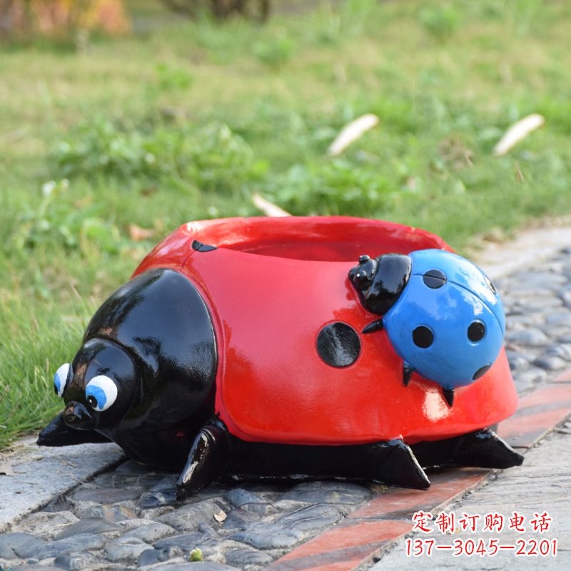 无锡红色玻璃钢七星瓢虫花盆雕塑