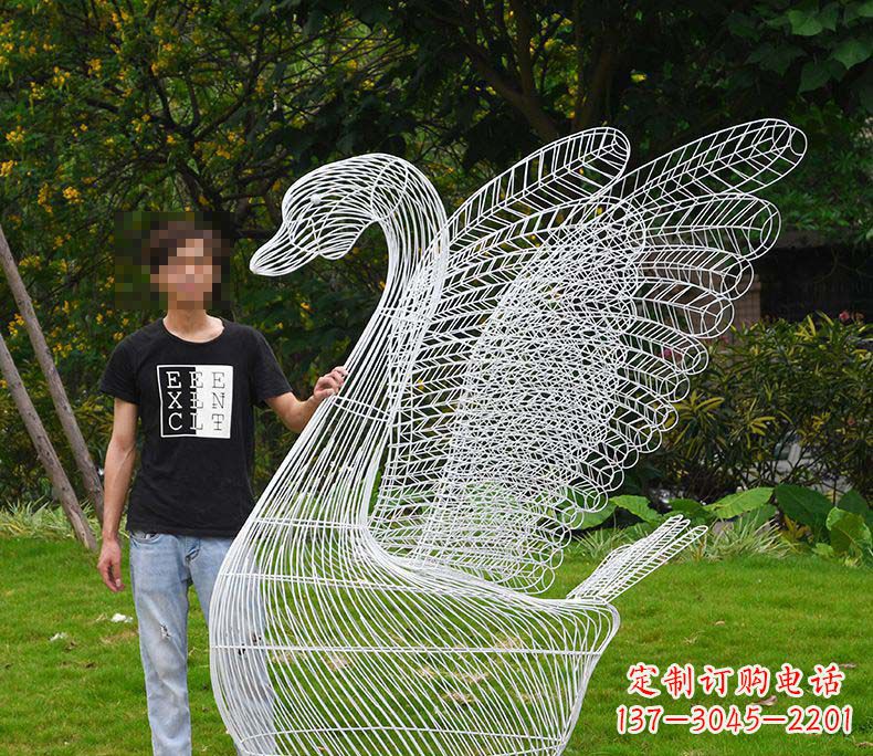 无锡户外镂空不锈钢天鹅摆件雕塑