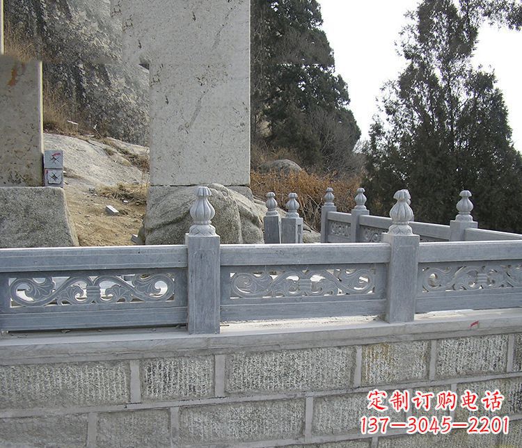 无锡中领雕塑:门神镇守!大理石栏板石雕