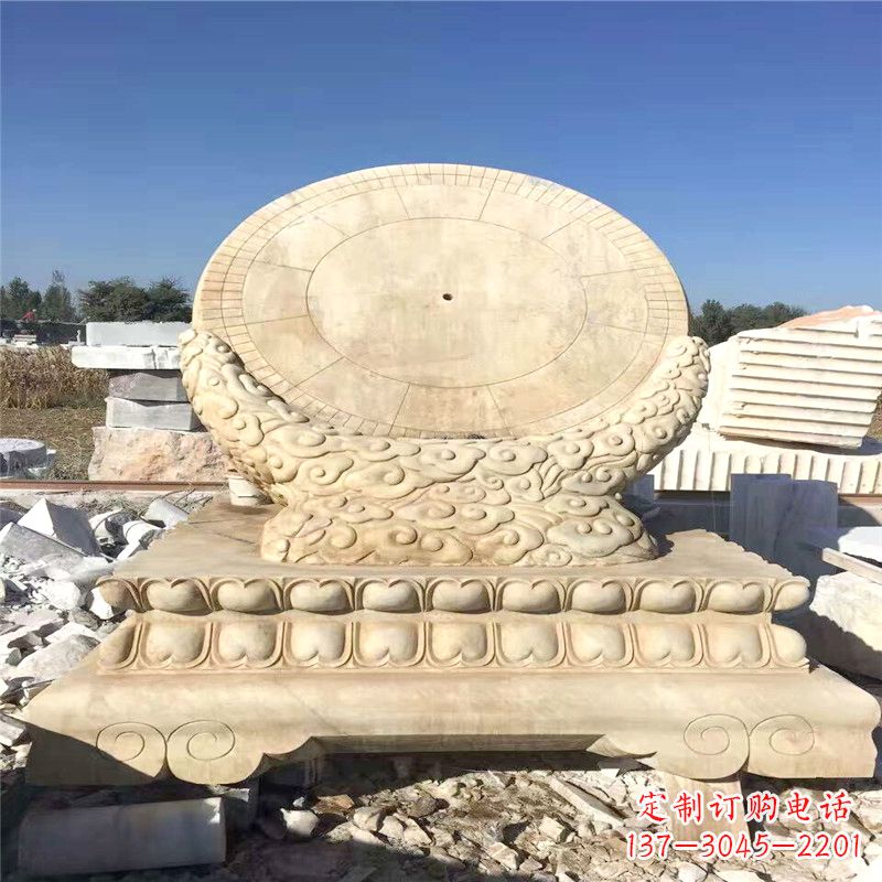 无锡优雅而古典的黄锈石日晷雕塑