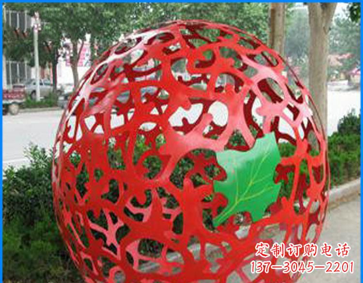 无锡街边不锈钢镂空球和树叶景观雕塑