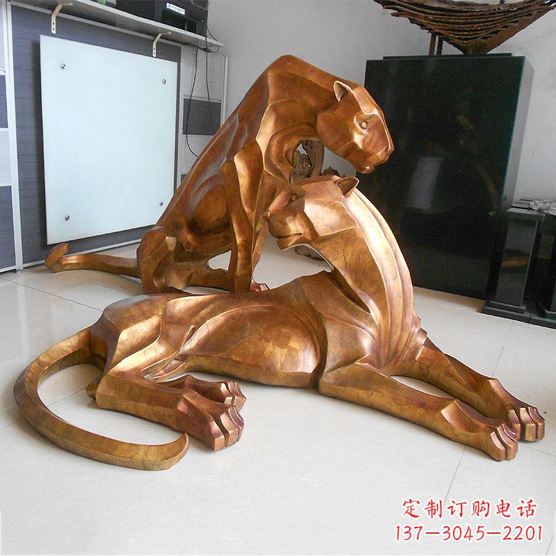 无锡草坪广场商场十二生肖铜雕豹塑