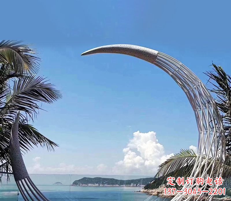 无锡无比耀眼的不锈钢月亮雕塑