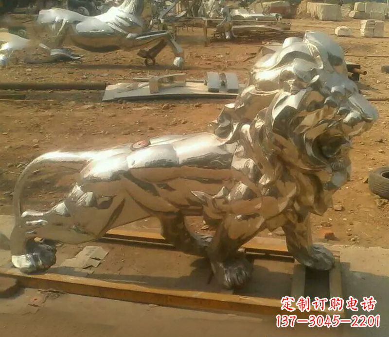 无锡一缕金光,精致的镜面不锈钢狮子雕塑