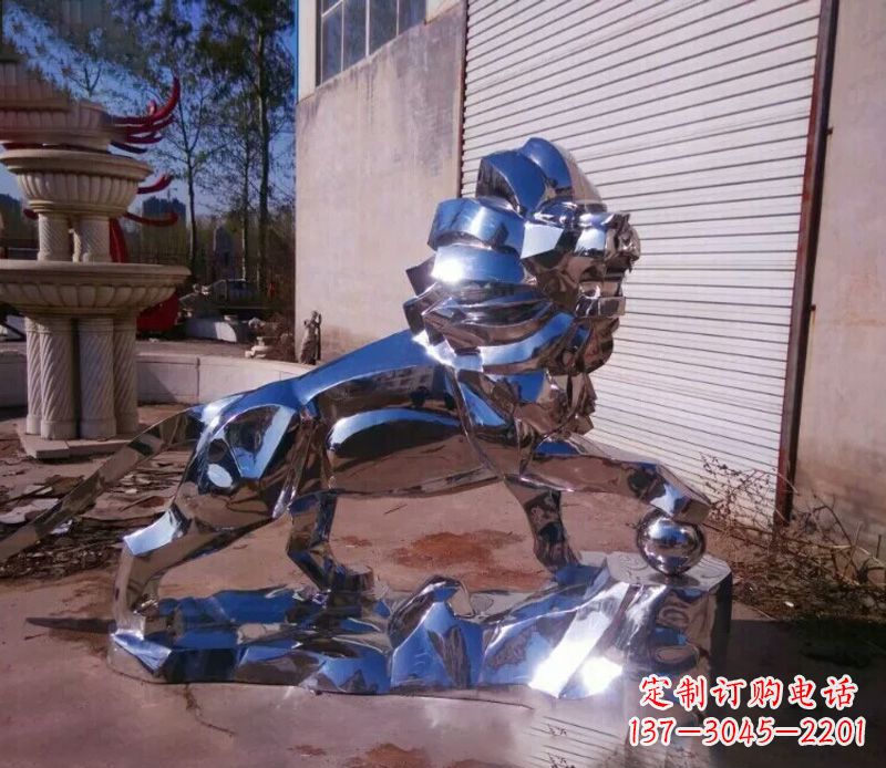 无锡中领雕塑推出的不锈钢狮子雕塑,极具艺术价…
