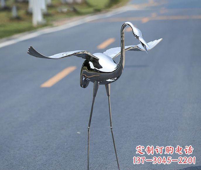 无锡中领雕塑:酒店装饰精美仙鹤雕塑