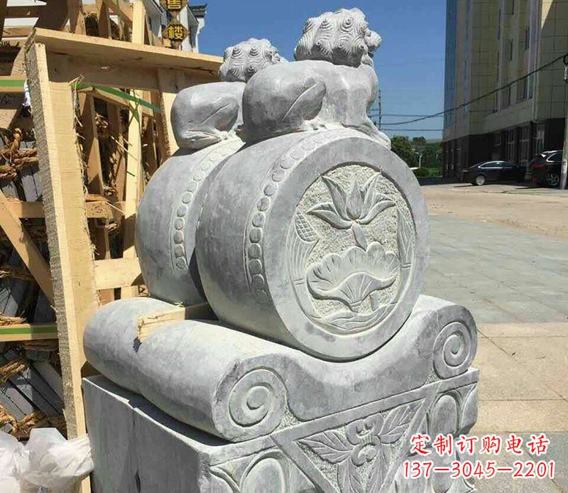 无锡中领雕塑：仿古石门墩石雕艺术品