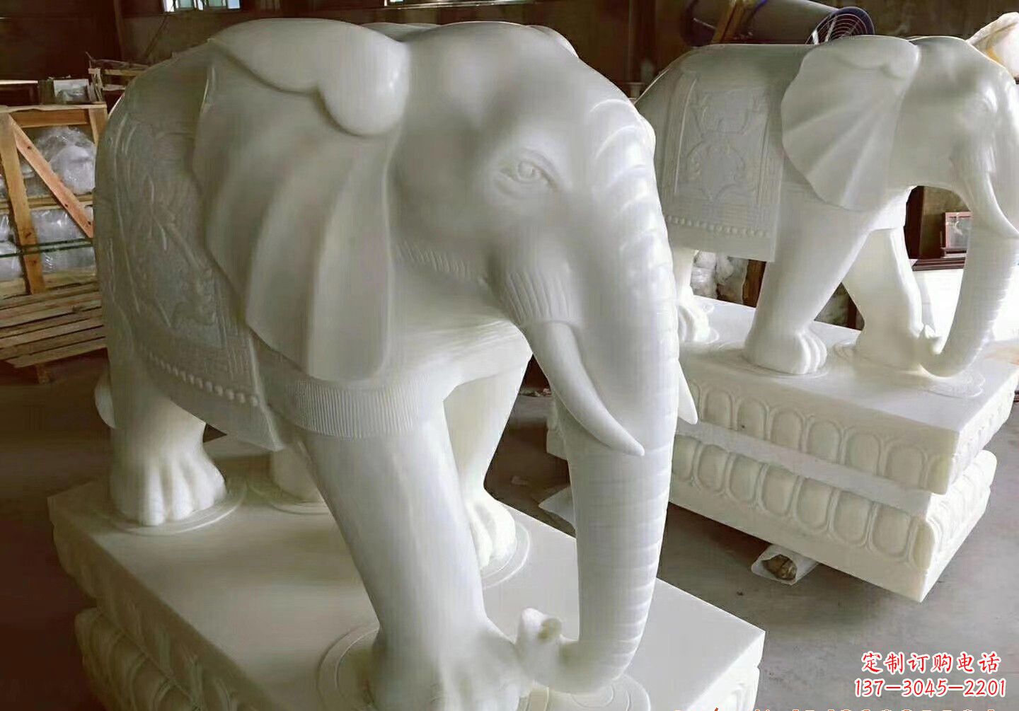 无锡石雕大象雕塑,展现大象优雅的身姿