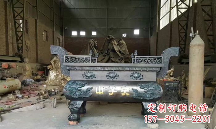无锡寺庙香炉铜雕_2