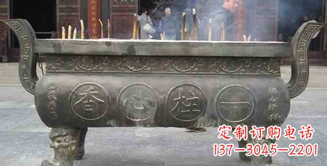 无锡寺庙铸铜四足香炉