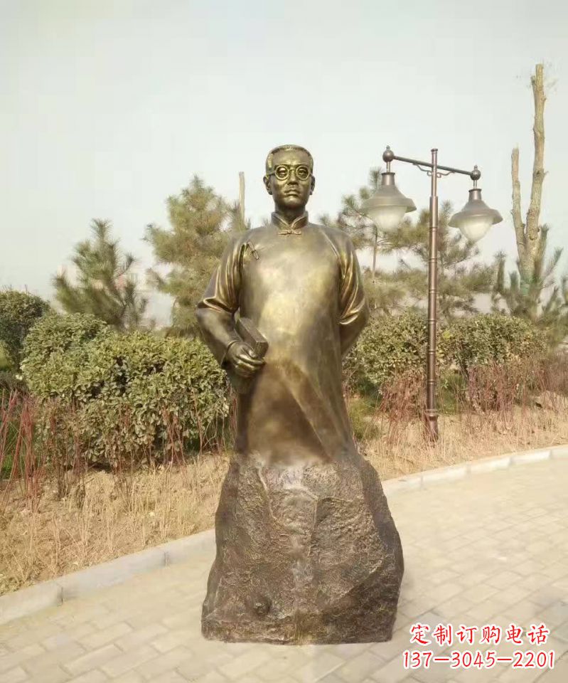 无锡陶行知人物铜雕1