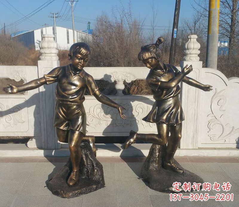 无锡踢毽子的儿童铜雕