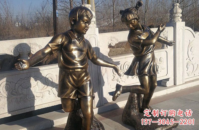 无锡踢毽子的儿童铜雕 (2)
