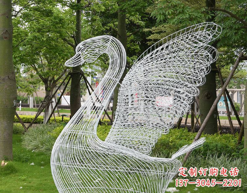 无锡天鹅镂空不锈钢雕塑