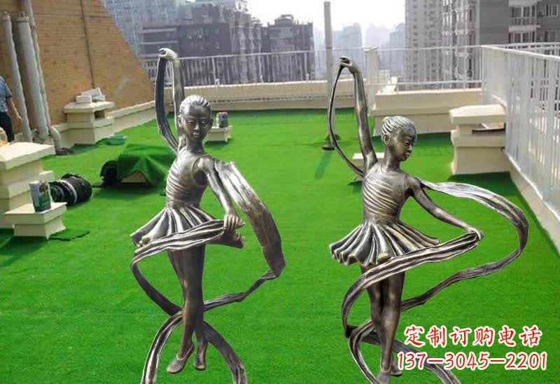 无锡跳舞的女孩铜雕