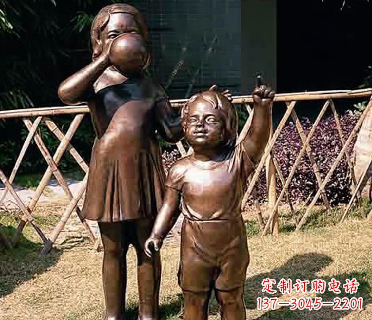 无锡铜雕吹气球儿童