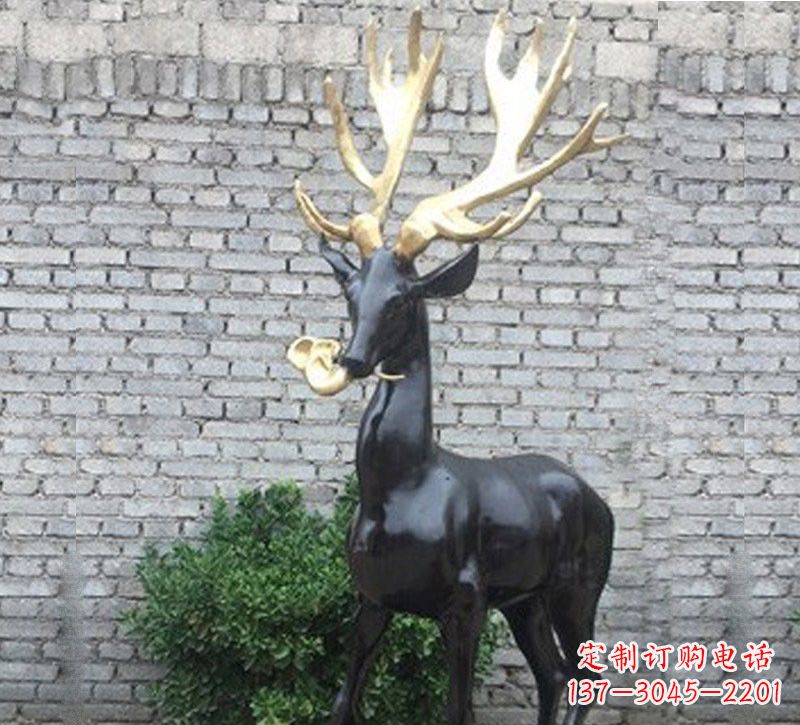 无锡铜雕衔灵芝的梅花鹿