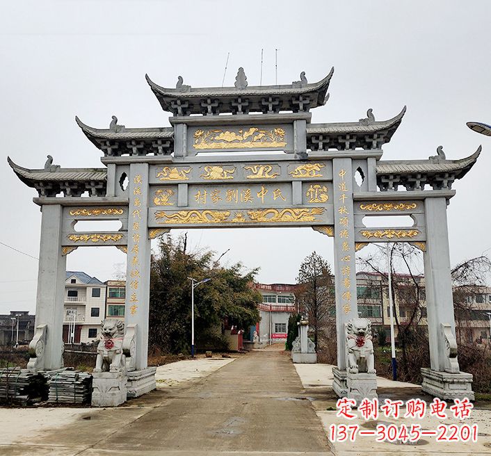 无锡透雕石牌坊