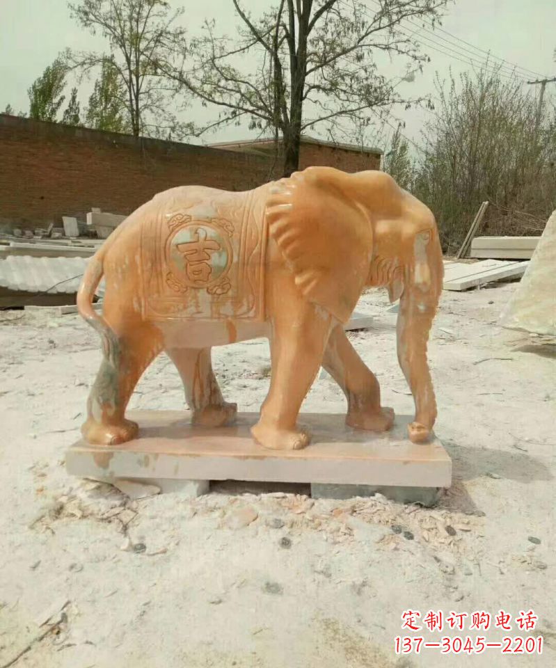无锡晚霞红大象雕塑