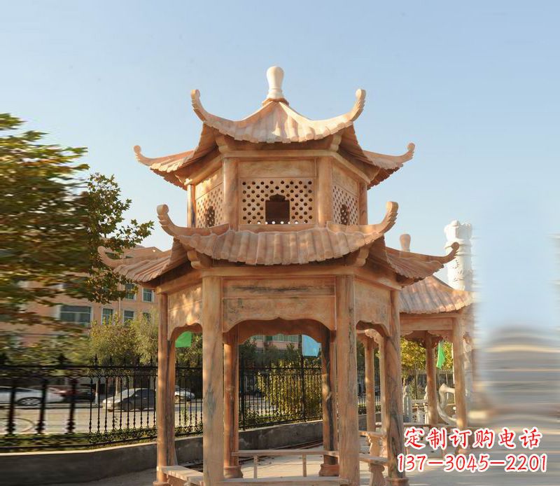 无锡晚霞红景区休息凉亭