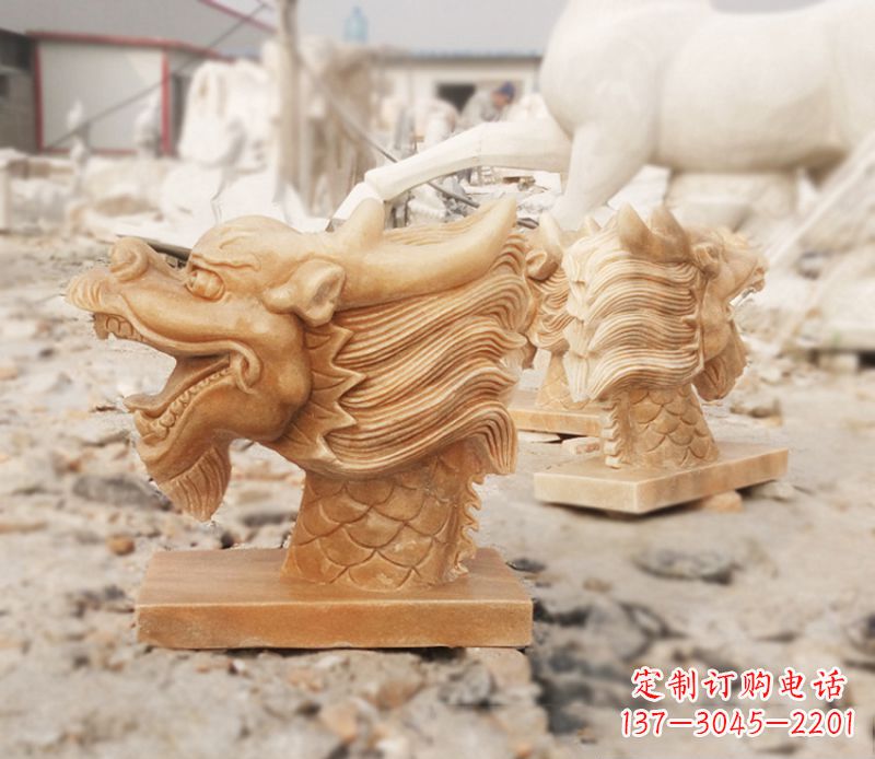 无锡晚霞红喷水龙头雕塑