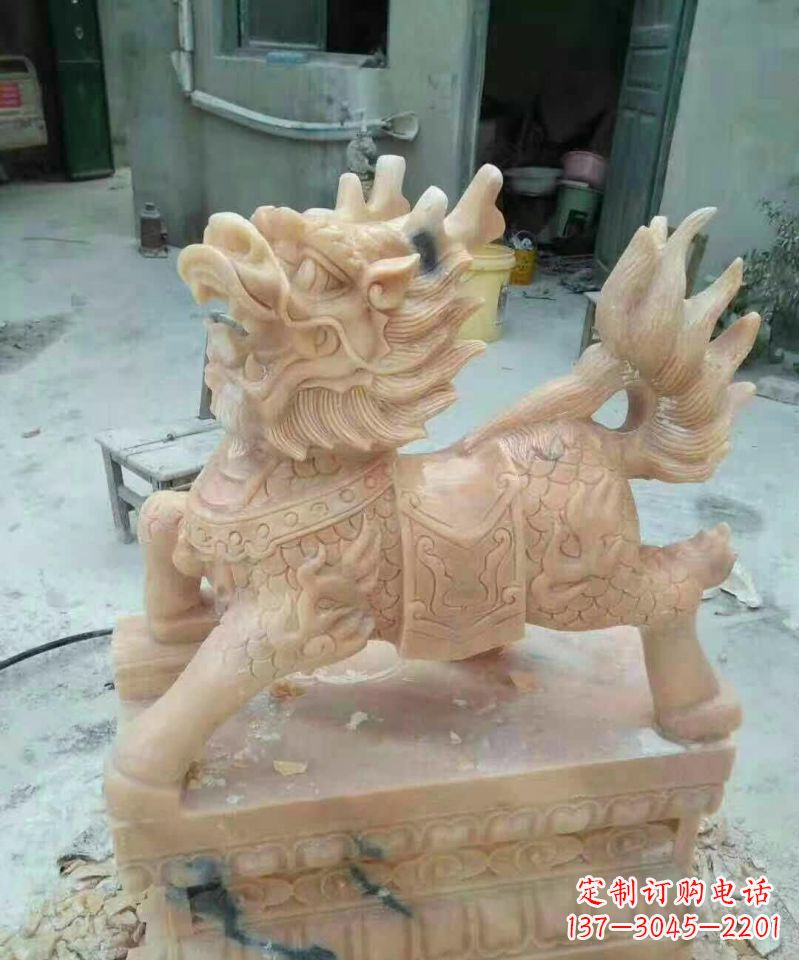 无锡晚霞红麒麟雕塑112