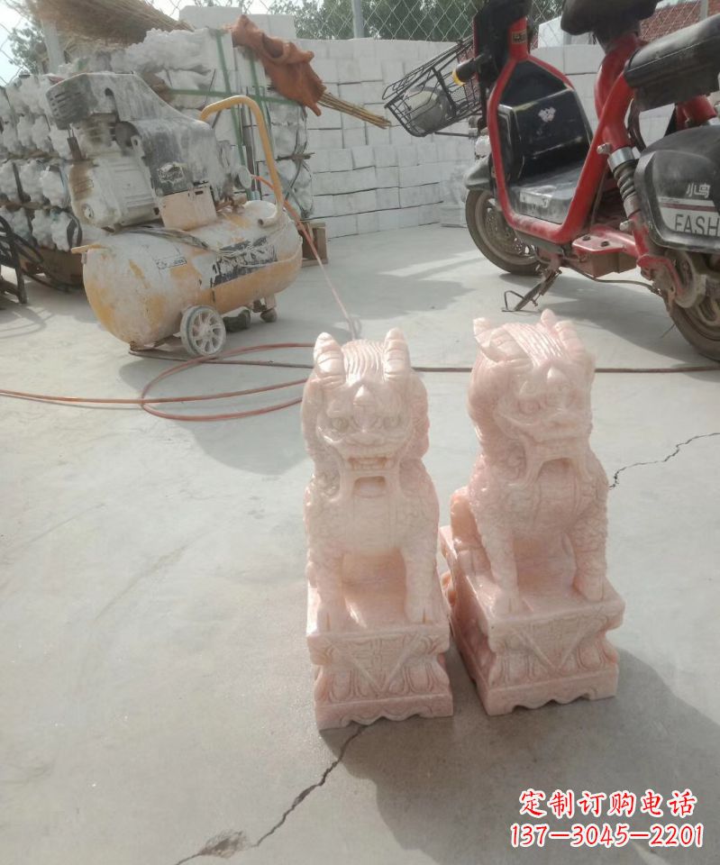 无锡晚霞红神兽麒麟动物雕塑