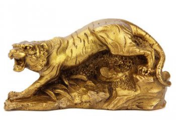 无锡中领雕塑生肖铜虎鎏金摆件，是一款以生肖虎…