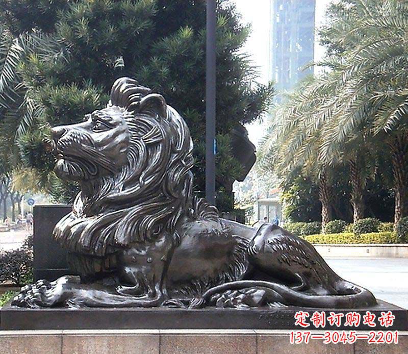无锡卧着的西洋狮看门狮子铜雕
