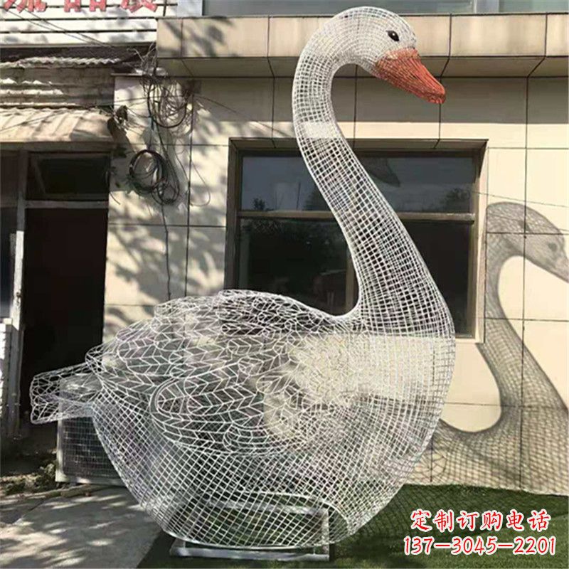 无锡卧姿天鹅不锈钢草坪网格动物摆件