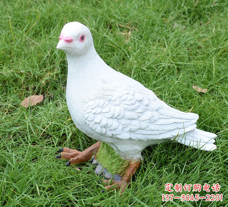 无锡西方的鸽子雕塑