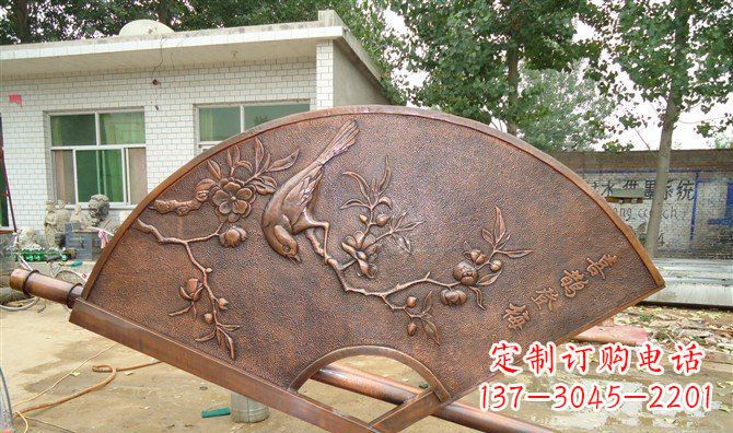 无锡喜鹊登梅扇子景观铜浮雕