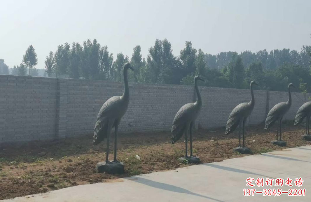 无锡仙鹤抽象铜雕