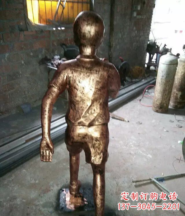 无锡小孩跑步公园人物铜雕 (2)