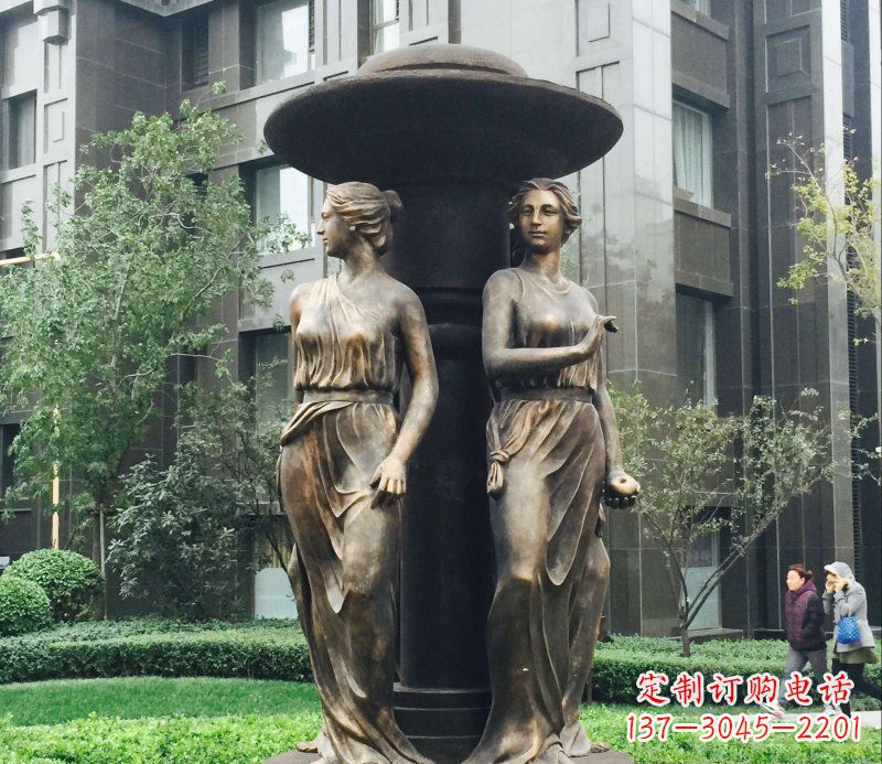无锡小区西方女人人物铜雕